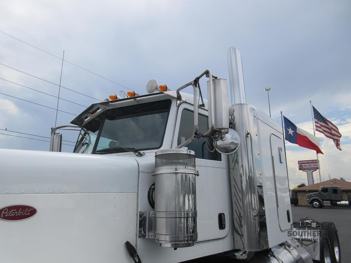 Used 2018 PETERBILT 389