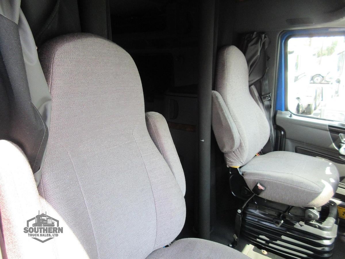 Used 2021 INTERNATIONAL LT
