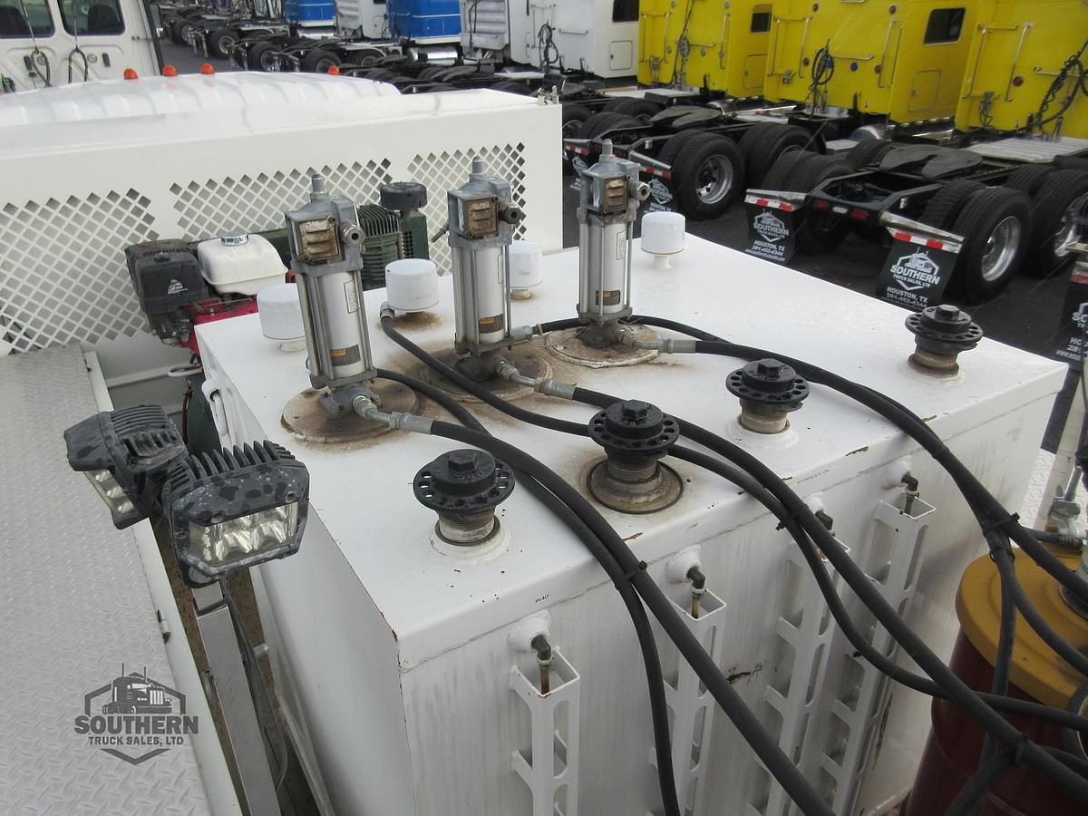 Used 2022 ISUZU NPR HD