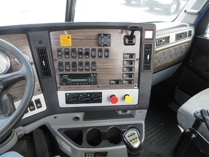 Used 2015 FREIGHTLINER CORONADO 122 SD