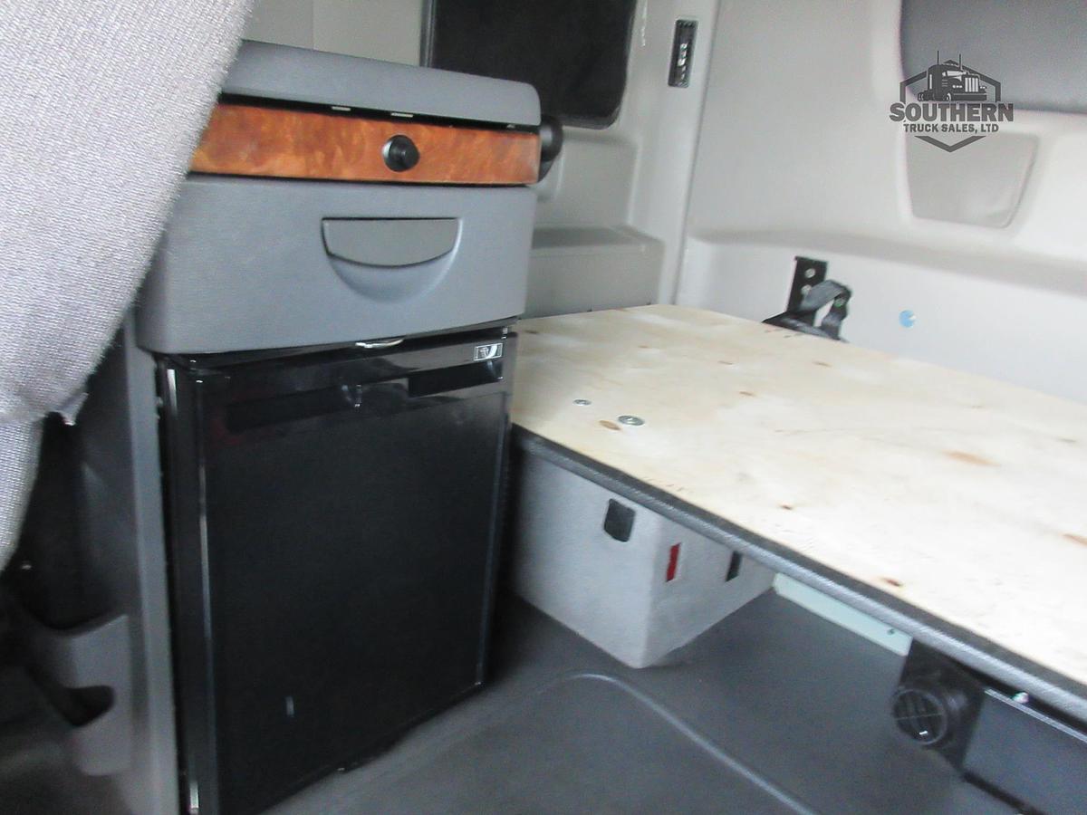 Used 2021 INTERNATIONAL LT