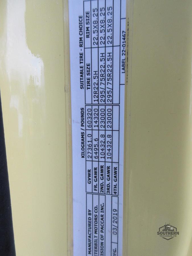 Used 2020 PETERBILT 567