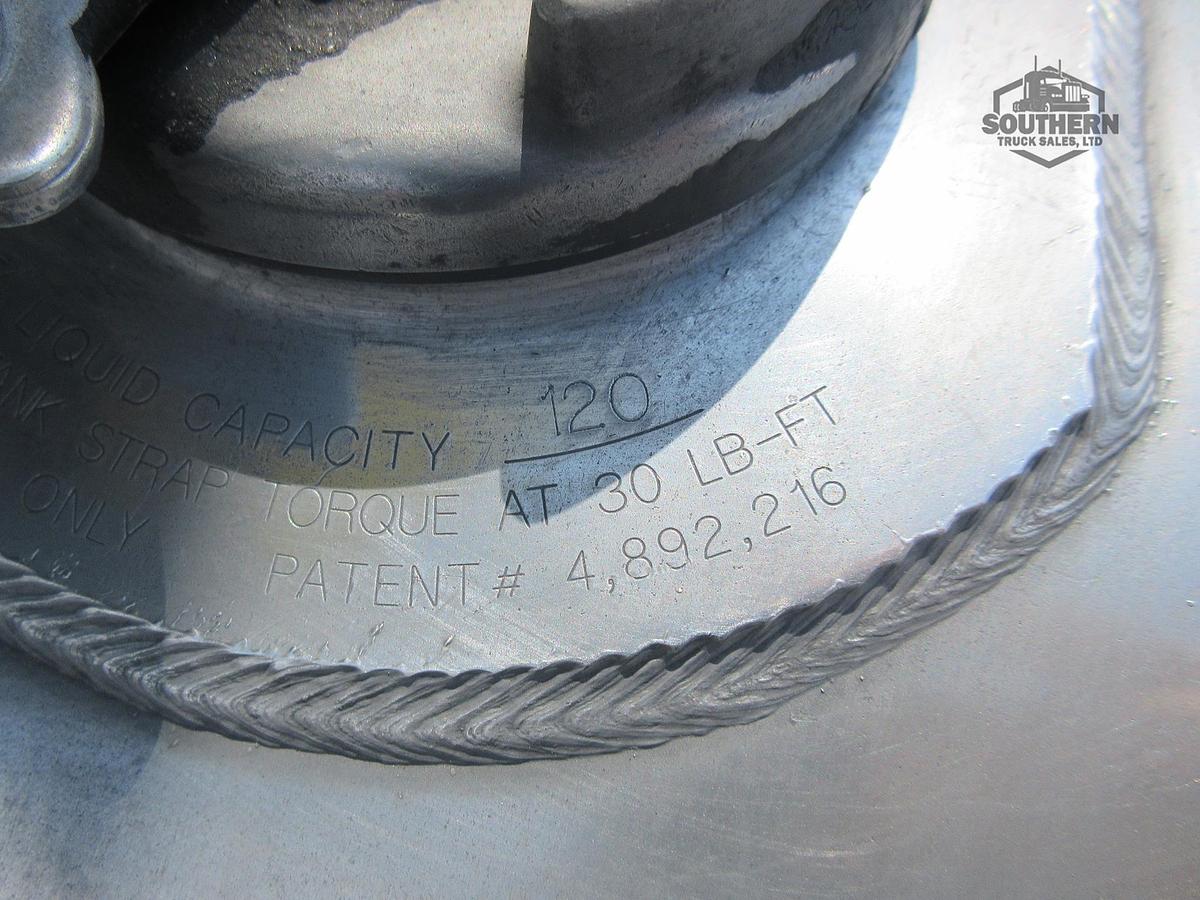 Used 2017 PETERBILT 389