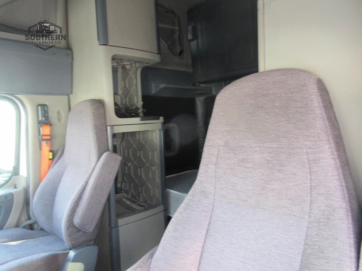 Used 2014 FREIGHTLINER CASCADIA 125 EVOLUTION