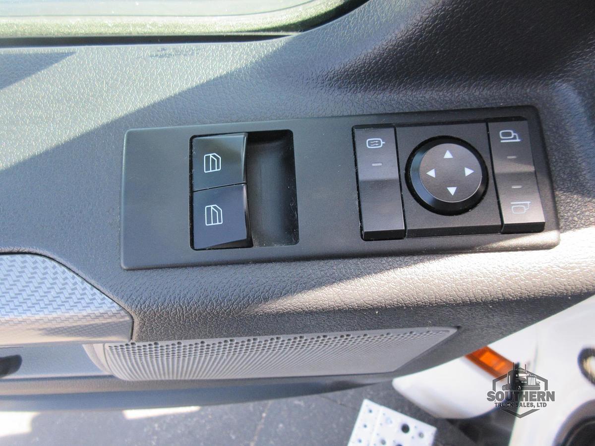 Used 2019 FREIGHTLINER CASCADIA 126