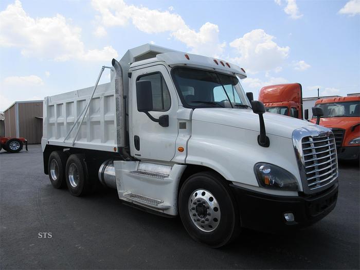Used 2017 FREIGHTLINER CASCADIA 125