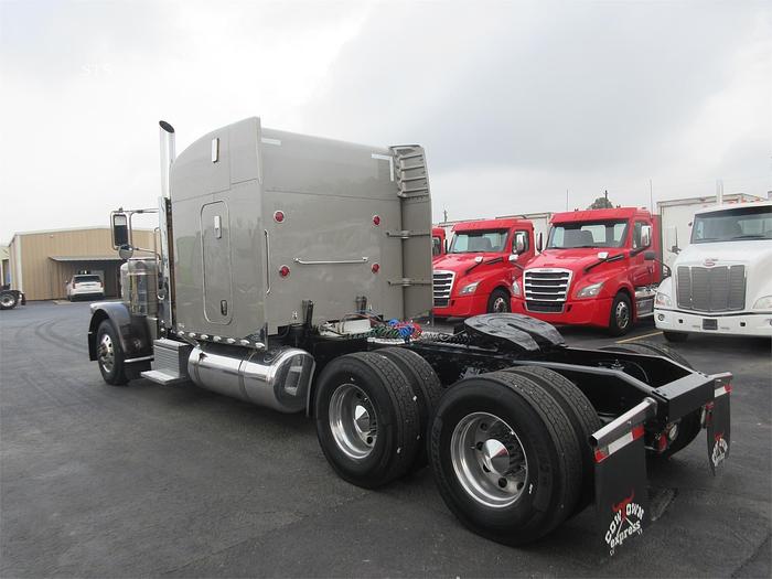 Used 2017 PETERBILT 389