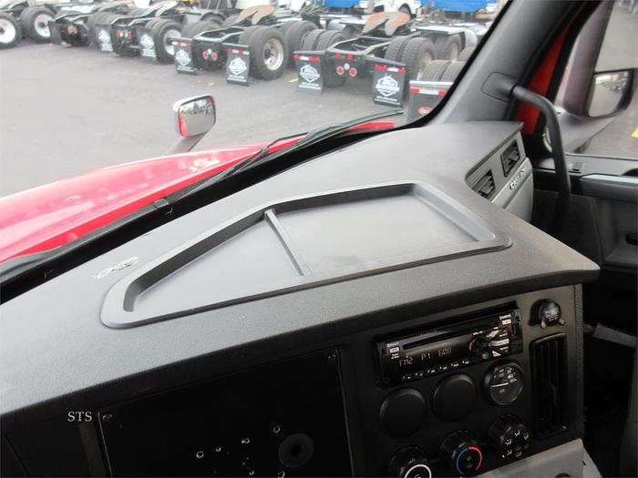 Used 2018 FREIGHTLINER CASCADIA 126