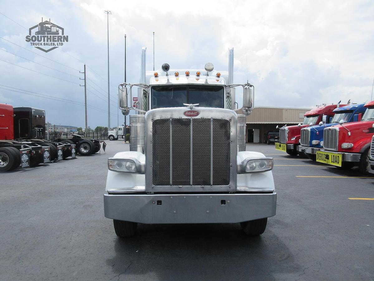 Used 2019 PETERBILT 389