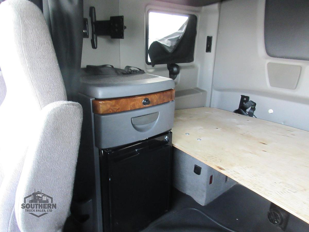 Used 2021 INTERNATIONAL LT