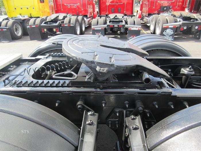 Used 2015 PETERBILT 389