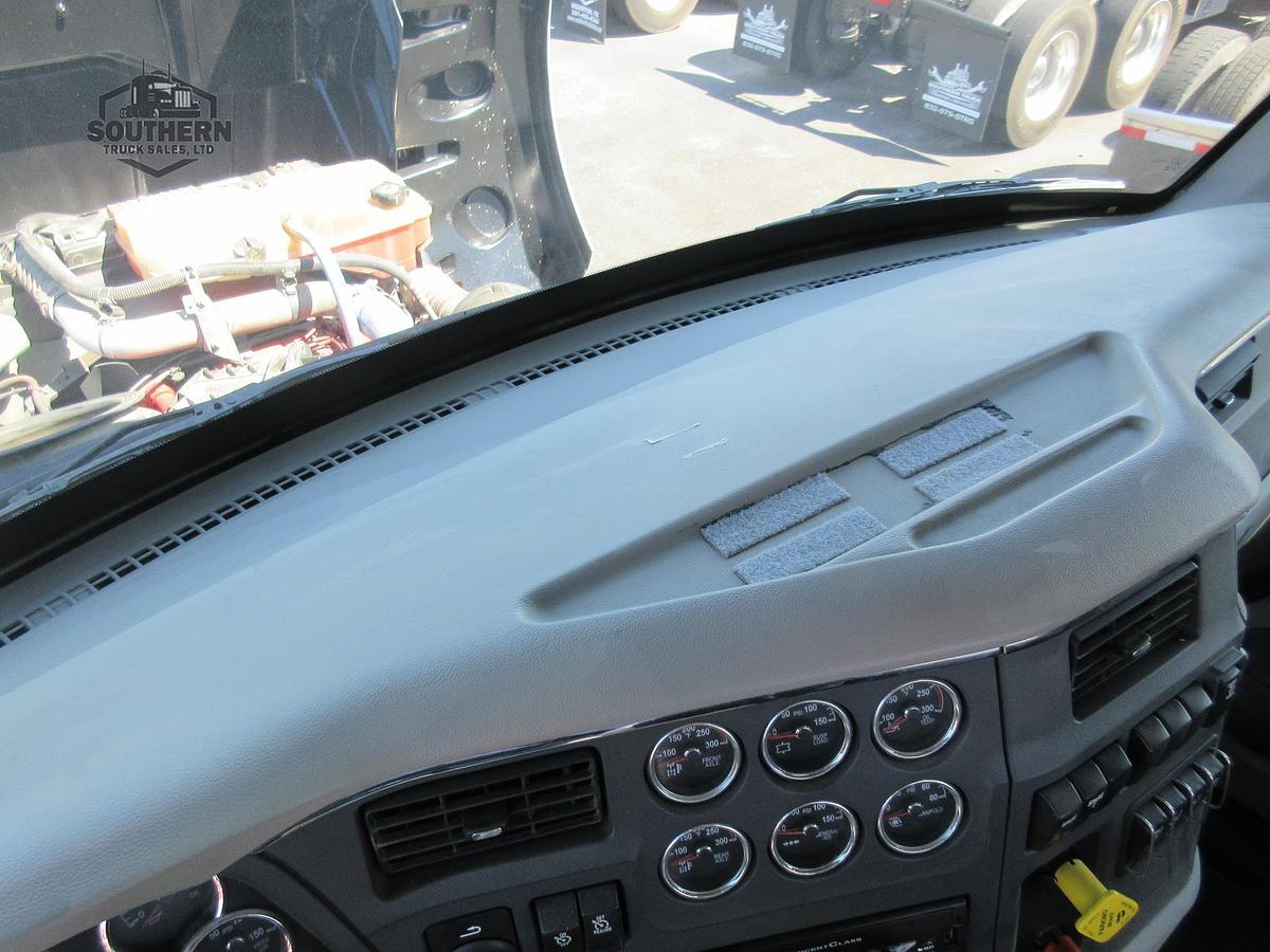 Used 2020 PETERBILT 567