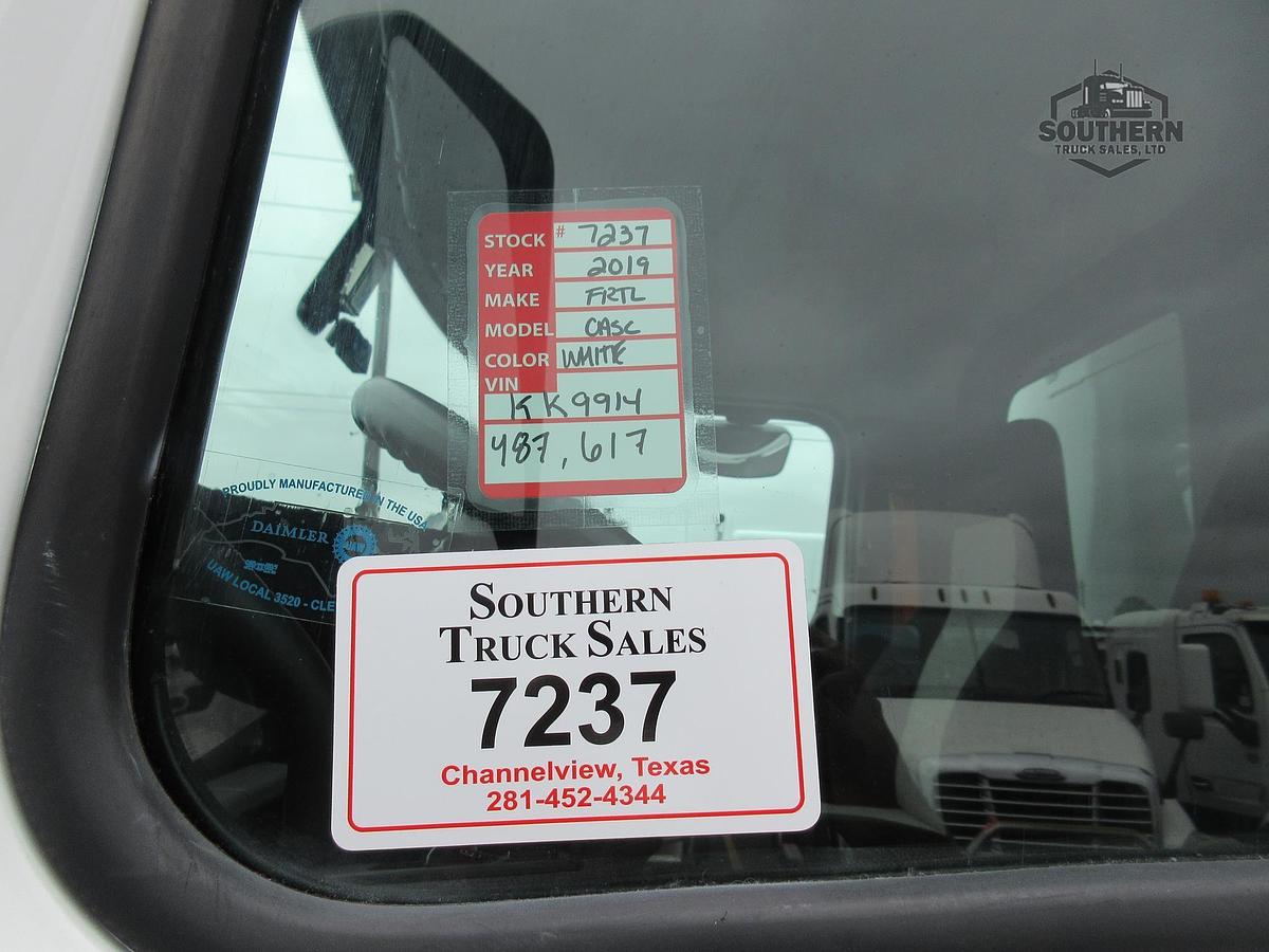 Used 2019 FREIGHTLINER CASCADIA 126