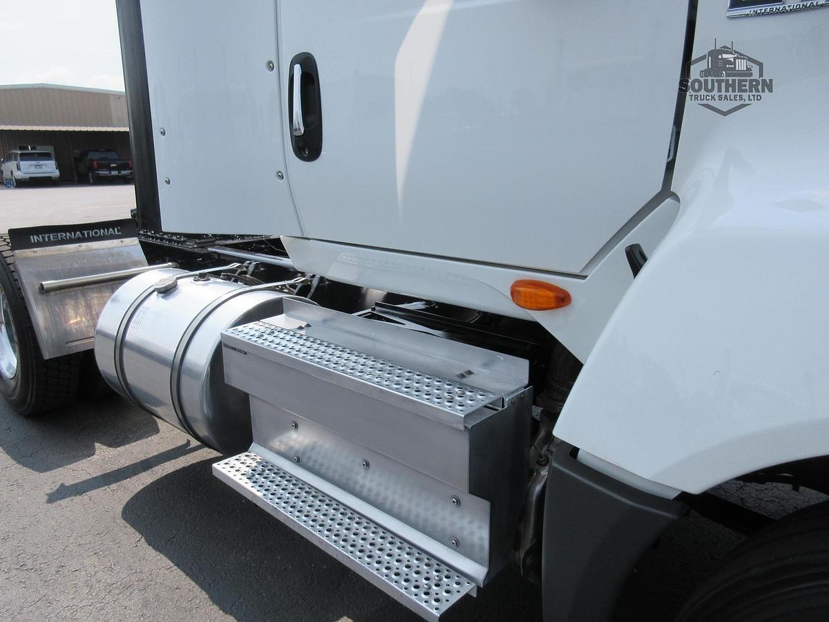 Used 2018 INTERNATIONAL LT