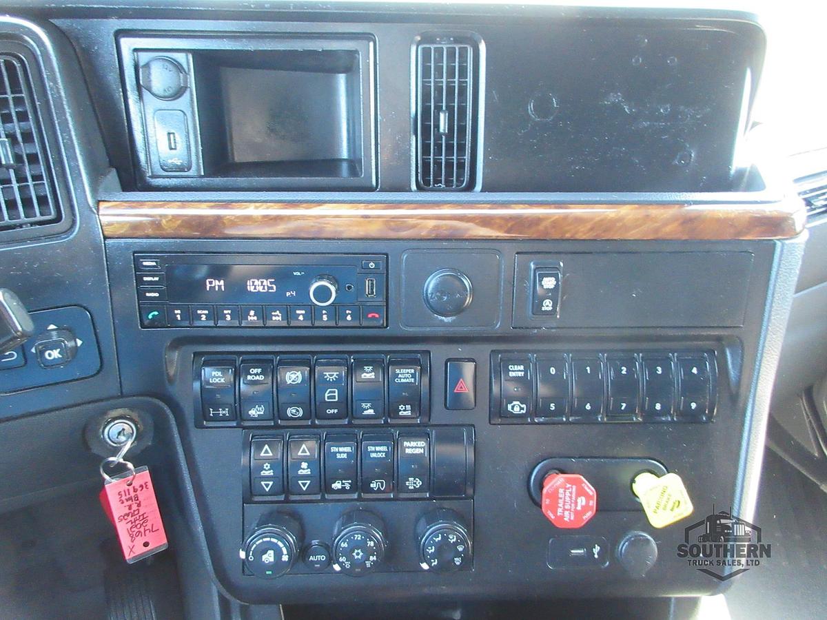 Used 2021 INTERNATIONAL LT