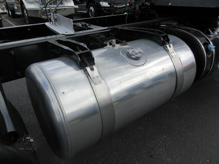 Used 2020 PETERBILT 567