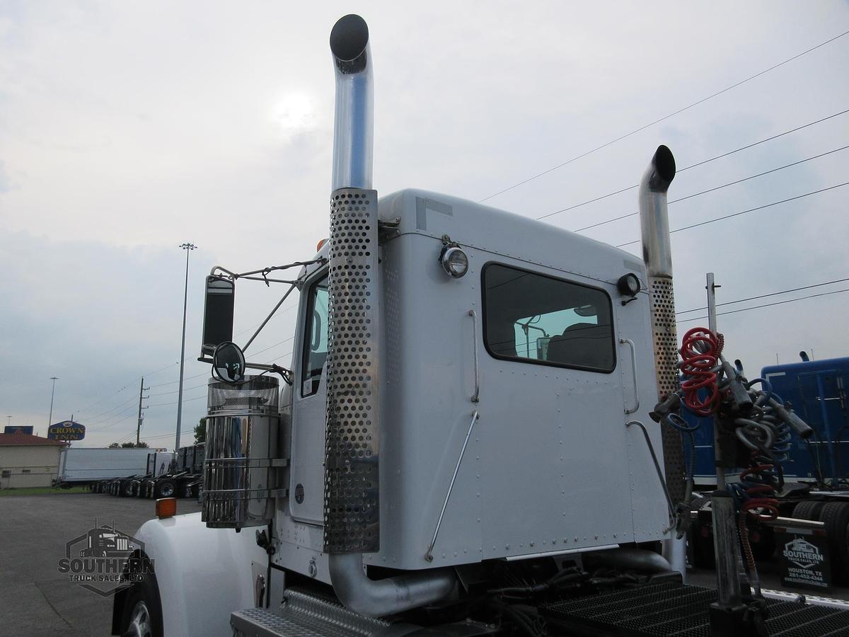 Used 2016 KENWORTH W900L