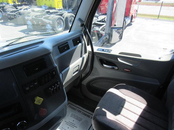 Used 2019 PETERBILT 567