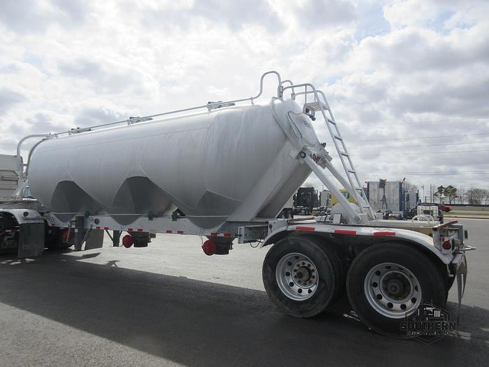 Used 2013 POLAR 41 ft