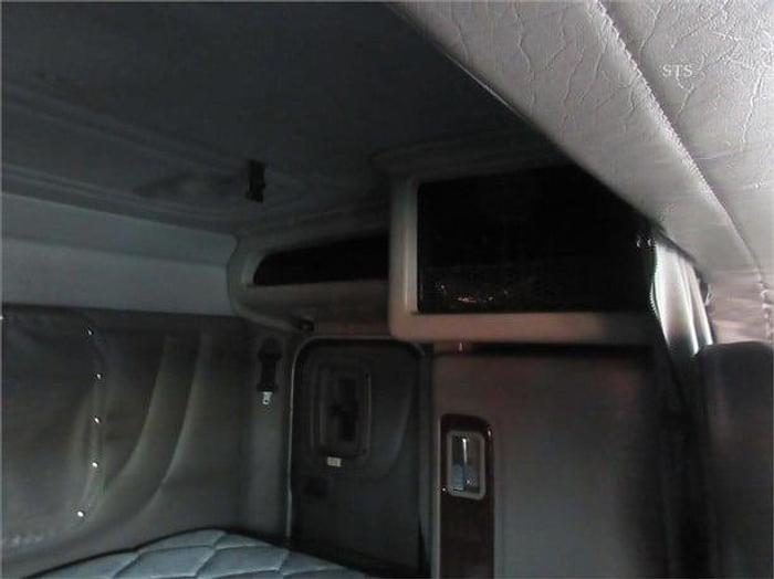 Used 2018 PETERBILT 389