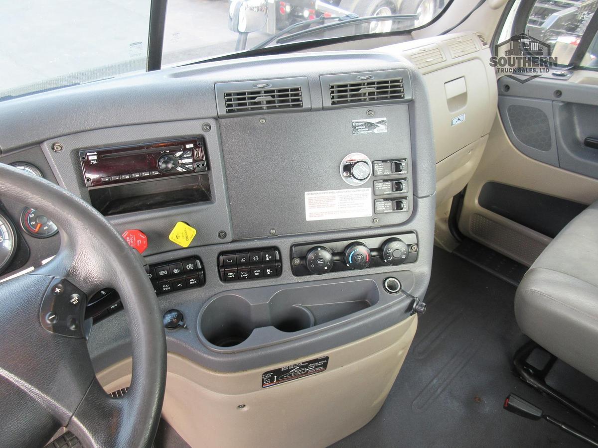 Used 2019 FREIGHTLINER CASCADIA 113