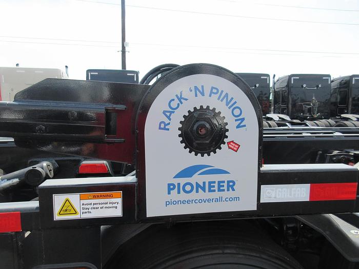 Used 2013 PETERBILT 348