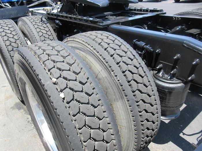 Used 2017 FREIGHTLINER CASCADIA 125