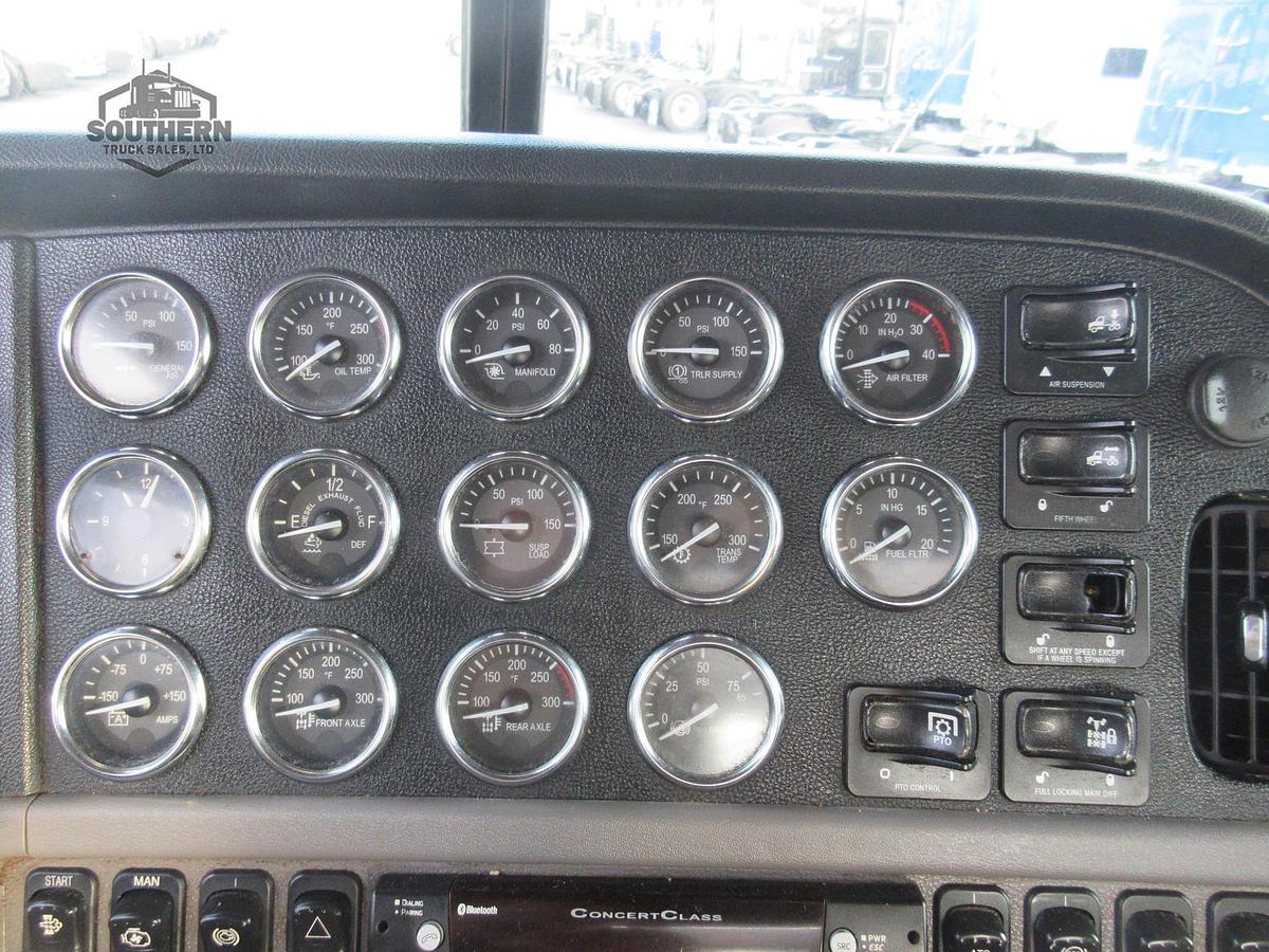 Used 2021 PETERBILT 389