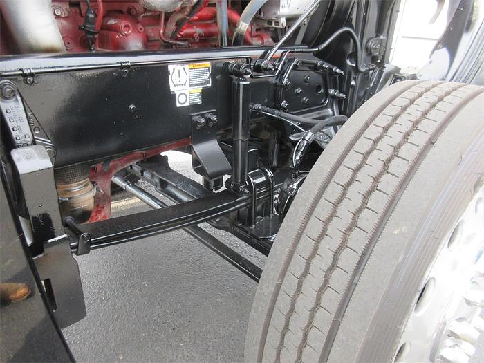 Used 2015 PETERBILT 389