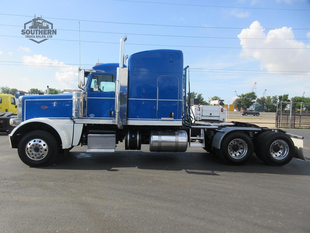 Used 2019 PETERBILT 389