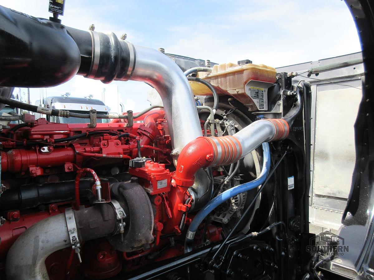 Used 2022 PETERBILT 389