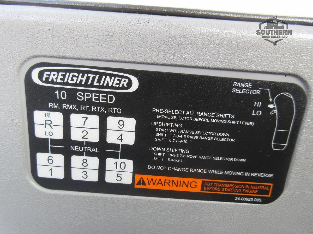 Used 2019 FREIGHTLINER 122SD