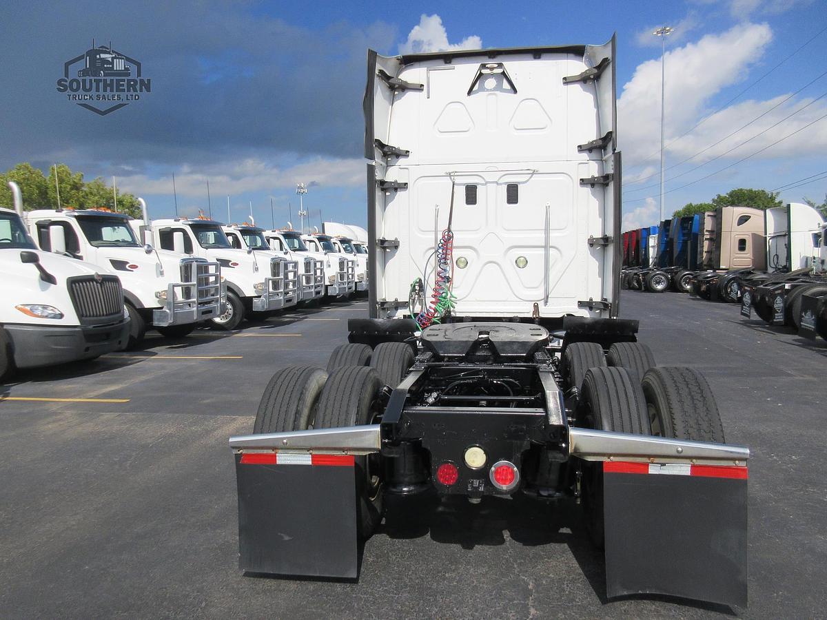 Used 2014 FREIGHTLINER CASCADIA 125 EVOLUTION