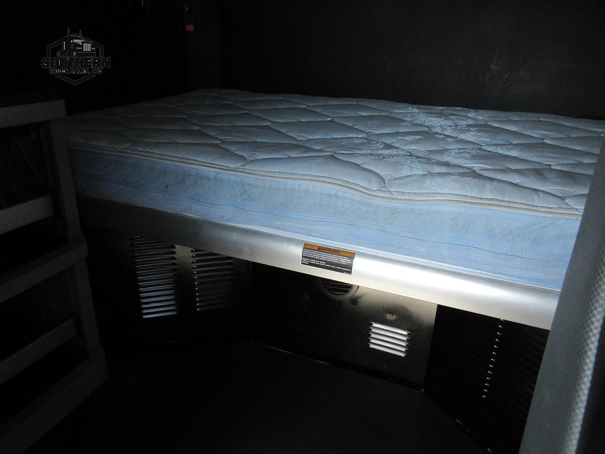 Used 2023 KENWORTH T880