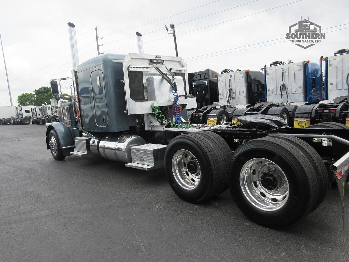Used 2019 PETERBILT 389