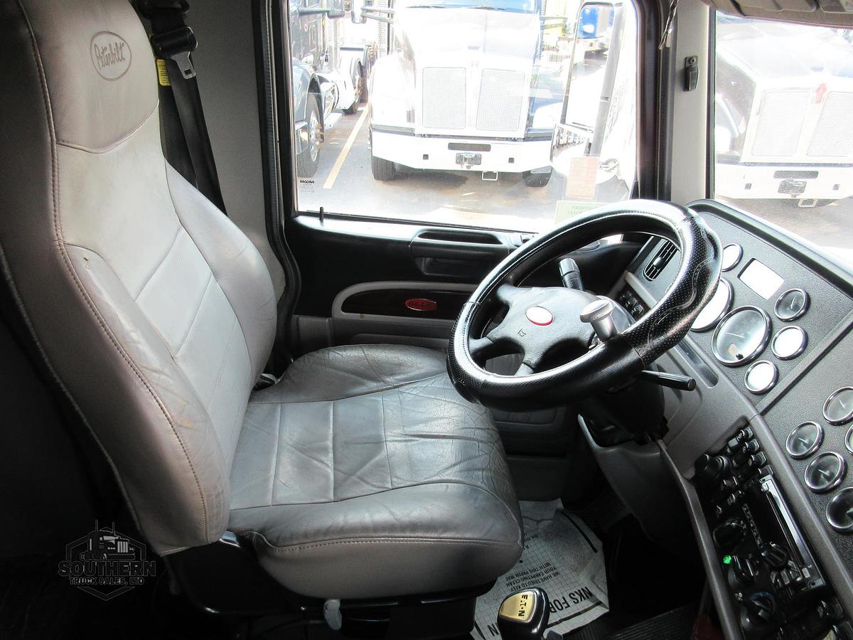 Used 2015 PETERBILT 386