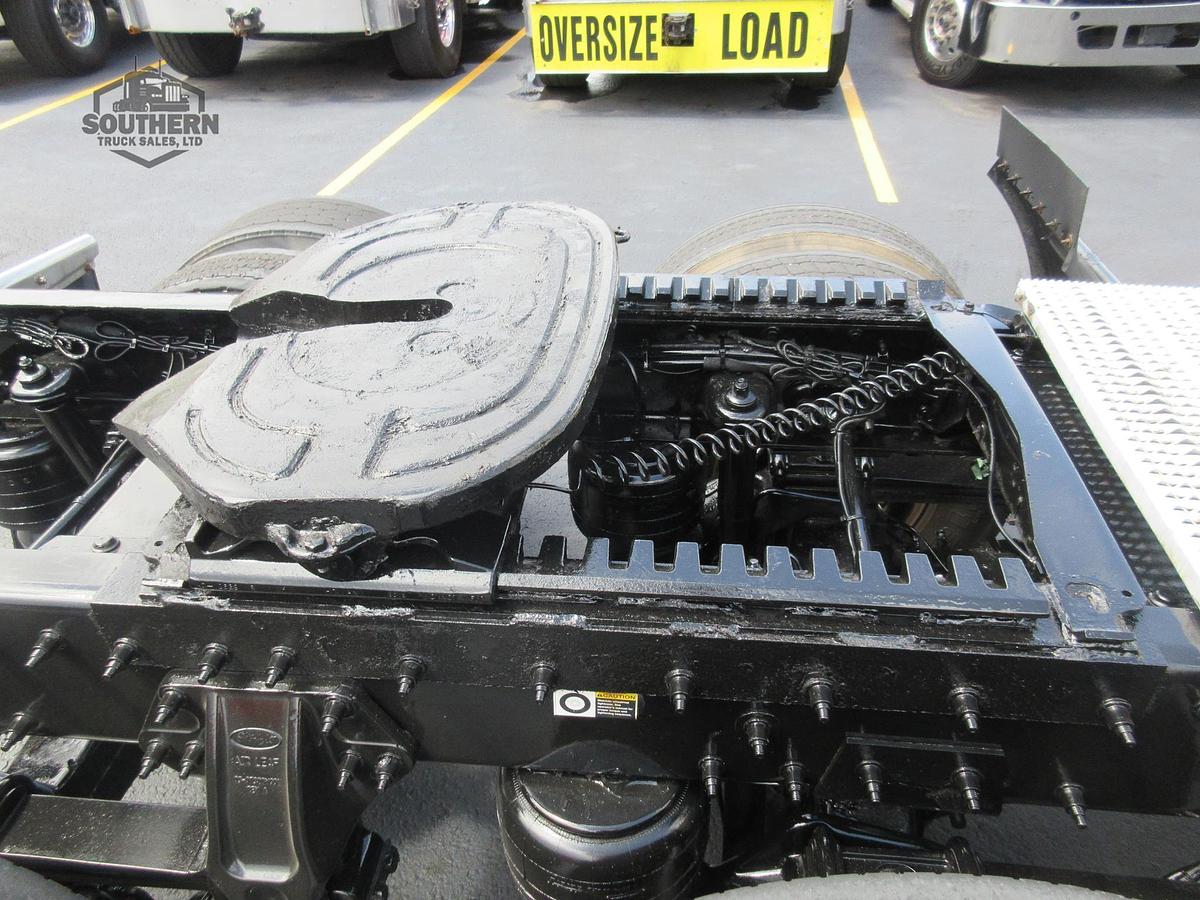 Used 2019 PETERBILT 389