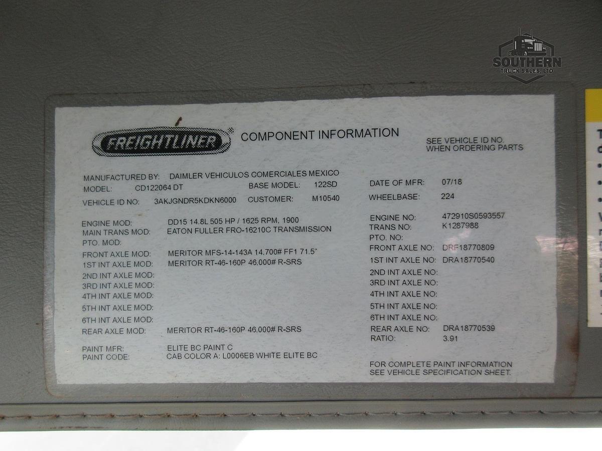 Used 2019 FREIGHTLINER 122SD