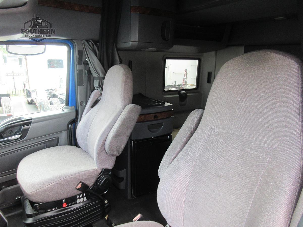 Used 2021 INTERNATIONAL LT