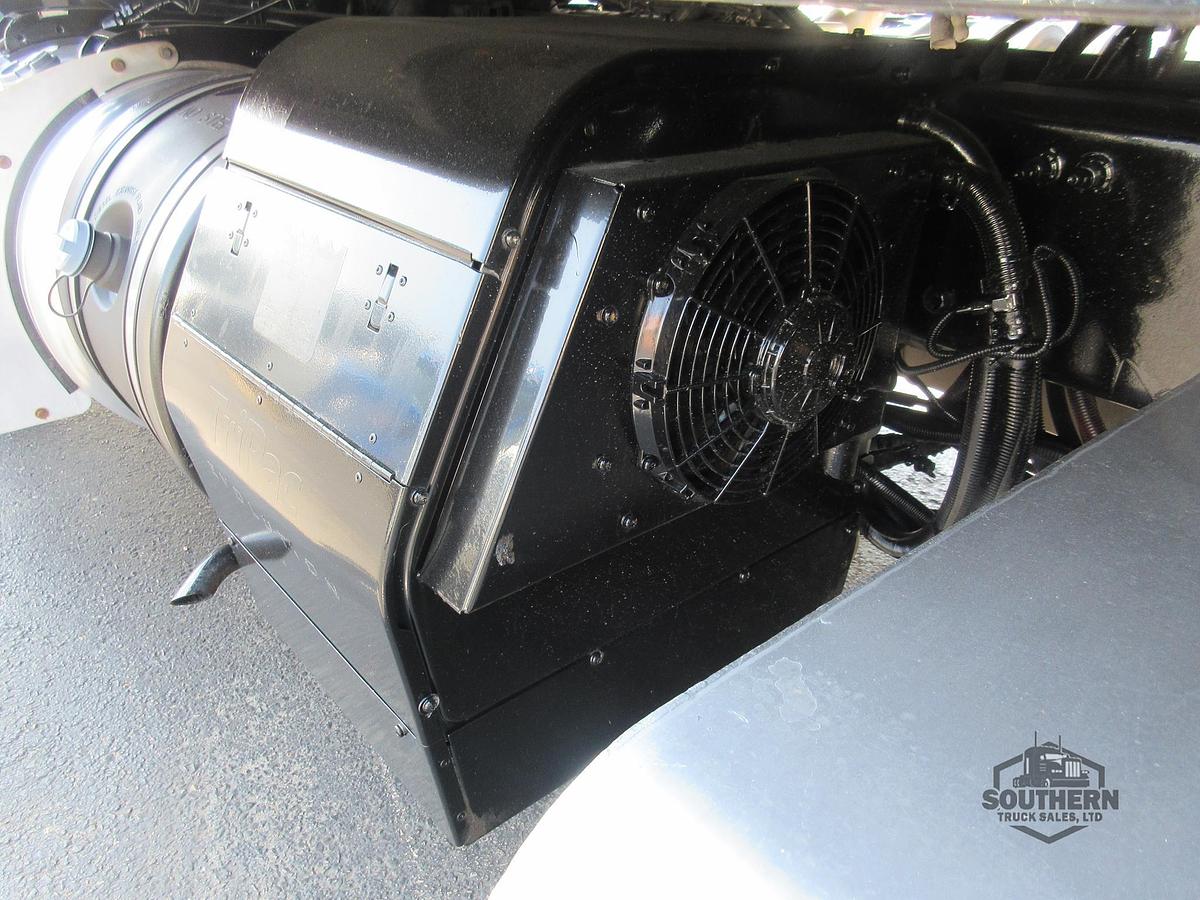 Used 2015 PETERBILT 567