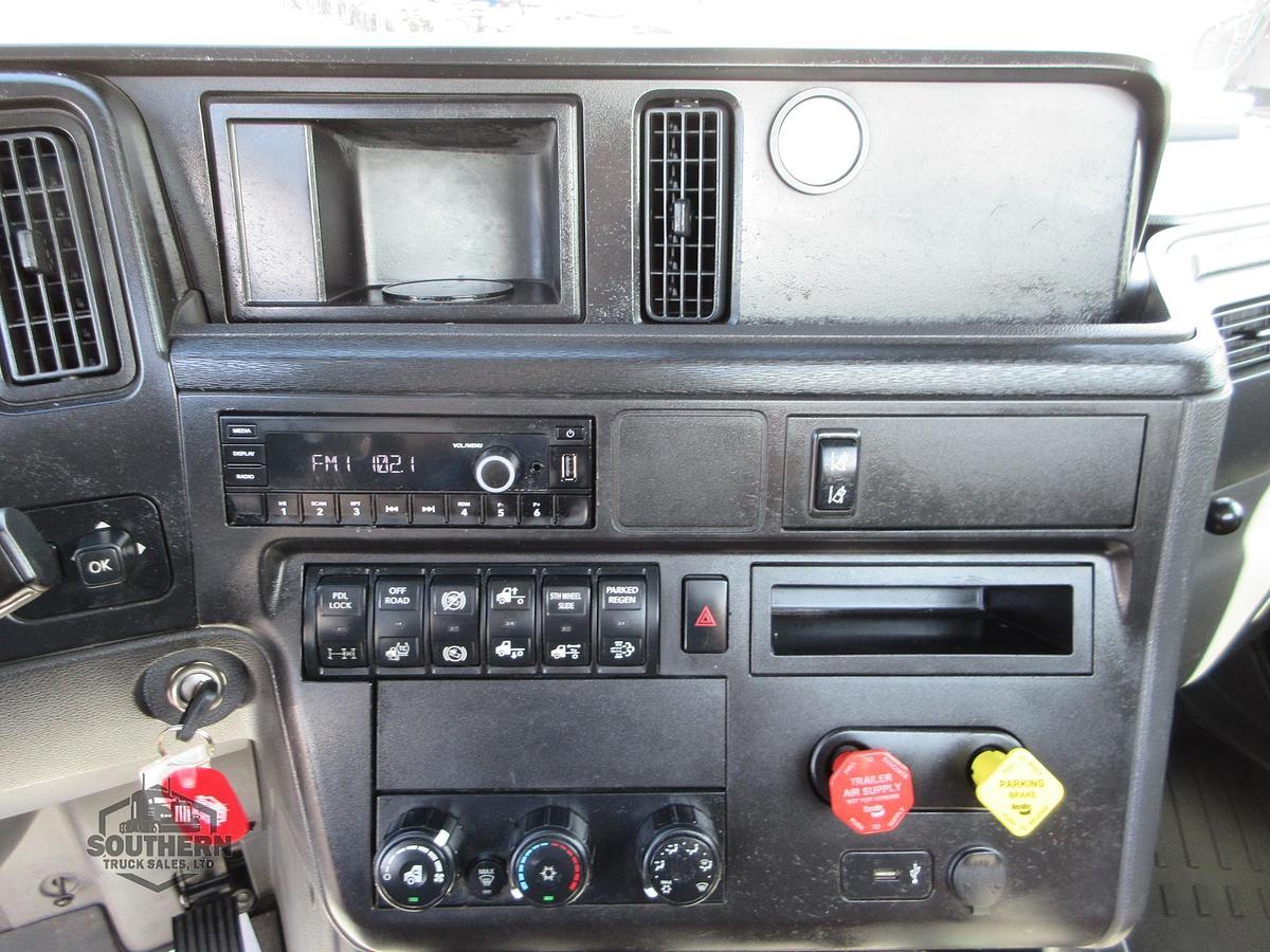 Used 2023 INTERNATIONAL LT