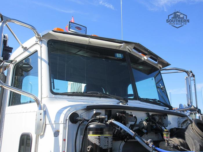 Used 2012 STELLAR 10621 MOUNTED ON 2012 PETERBILT 337