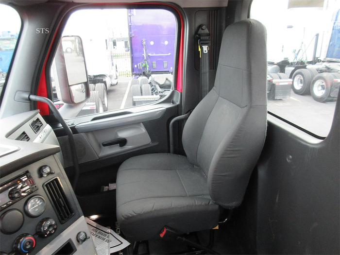 Used 2018 FREIGHTLINER CASCADIA 126