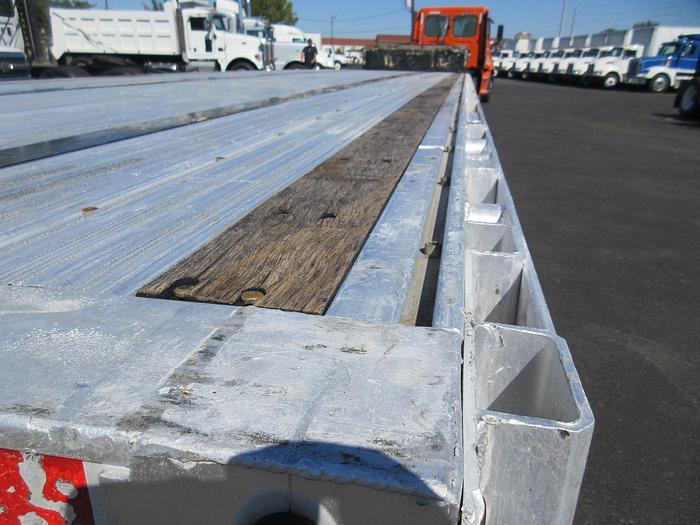 Used 2019 GREAT DANE 53 CAL LEGAL REAR SLIDE