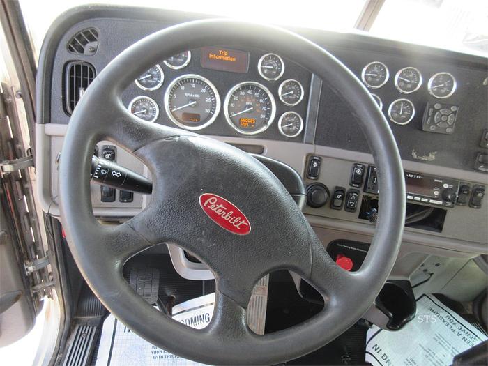 Used 2013 PETERBILT 365
