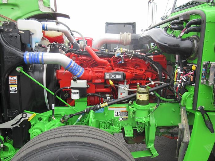 Used 2022 PETERBILT 389