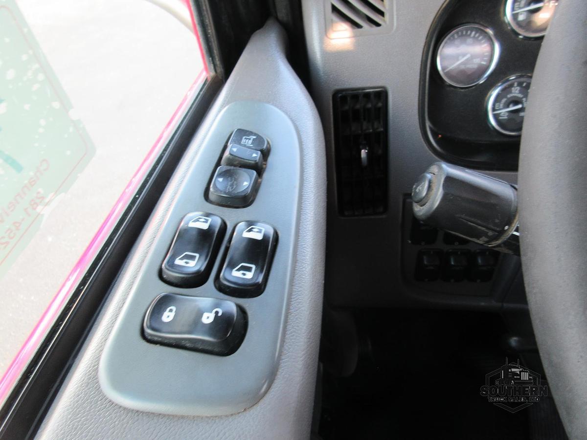 Used 2019 PETERBILT 348