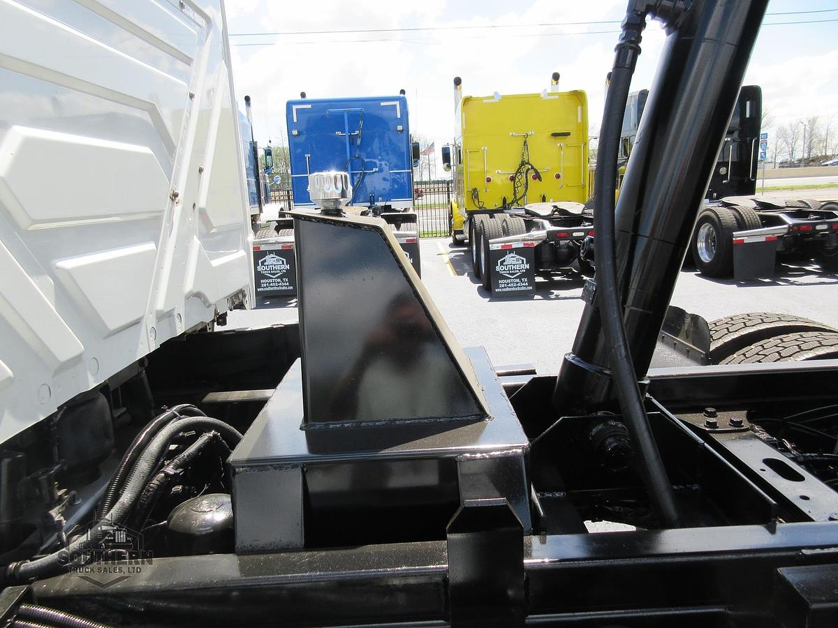 Used 2021 INTERNATIONAL LT