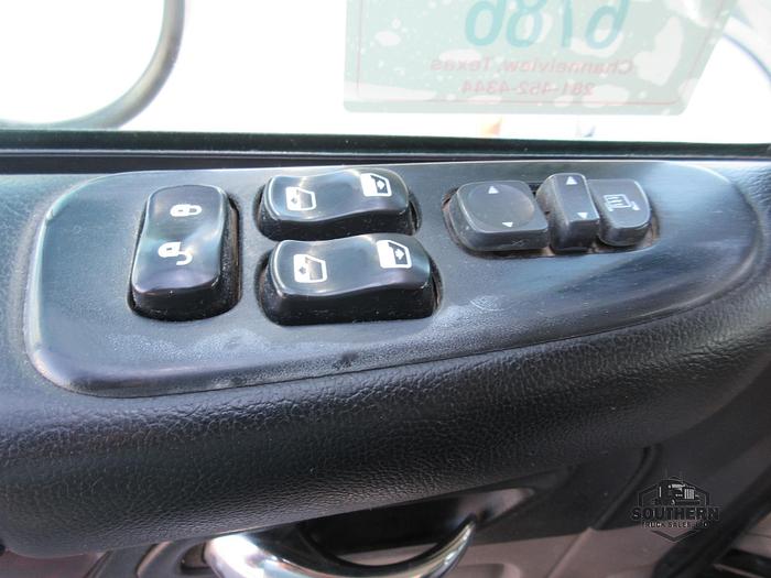 Used 2015 PETERBILT 365