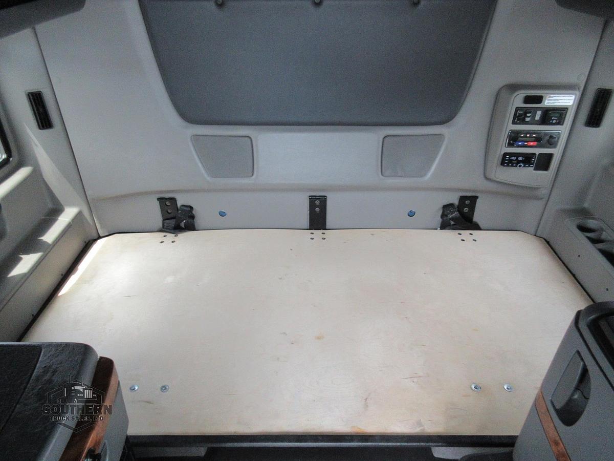 Used 2021 INTERNATIONAL LT